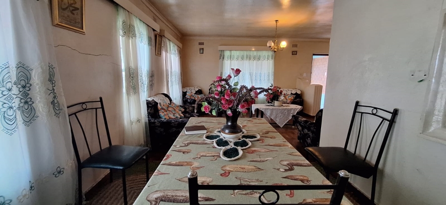 4 Bedroom Property for Sale in Grassy Park Western Cape